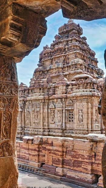 10 Must Visit Temples in Karnataka