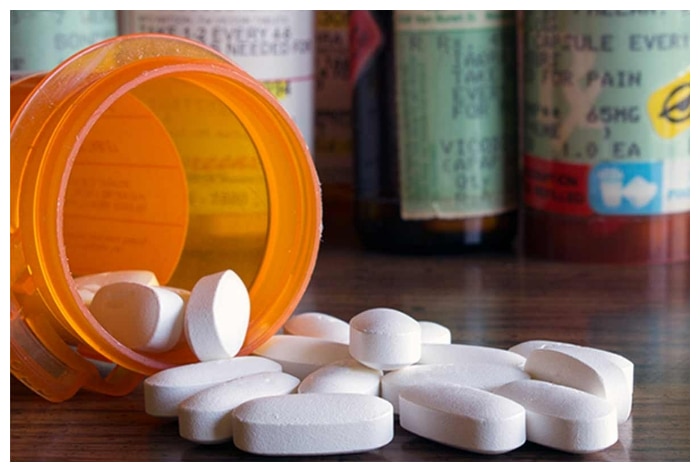 Indian American Doctor, Opioids, New York, USA, Sawtantra Chopra, Modesto, California, hydrocodone, alprazolam, Xanax, Promethazine, codeine syrup, medical license, Federal Sentencing Guidelines