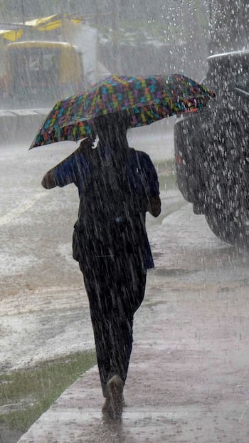 IMD Weather Update: Heavy Rainfall In Bengal, Odisha and These States