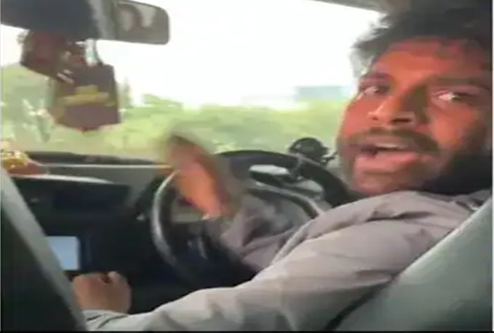 Viral Video: Woman Fights With Cab Driver For Rs 5 Divides Internet