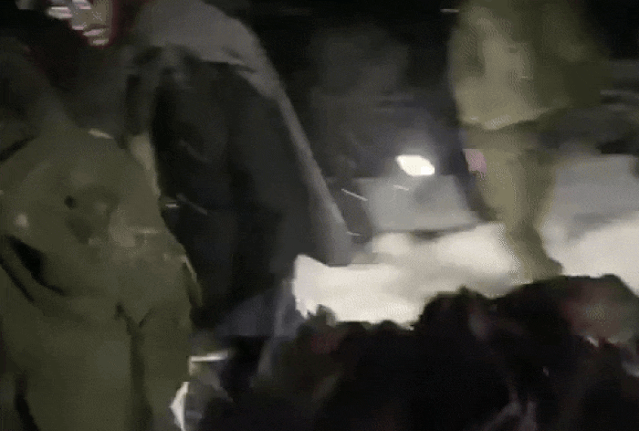 Heroic Rescue: Watch Indian Army Jawans Safely Evacuate Pregnant Woman In Kupwara Amid Heavy Snowfall