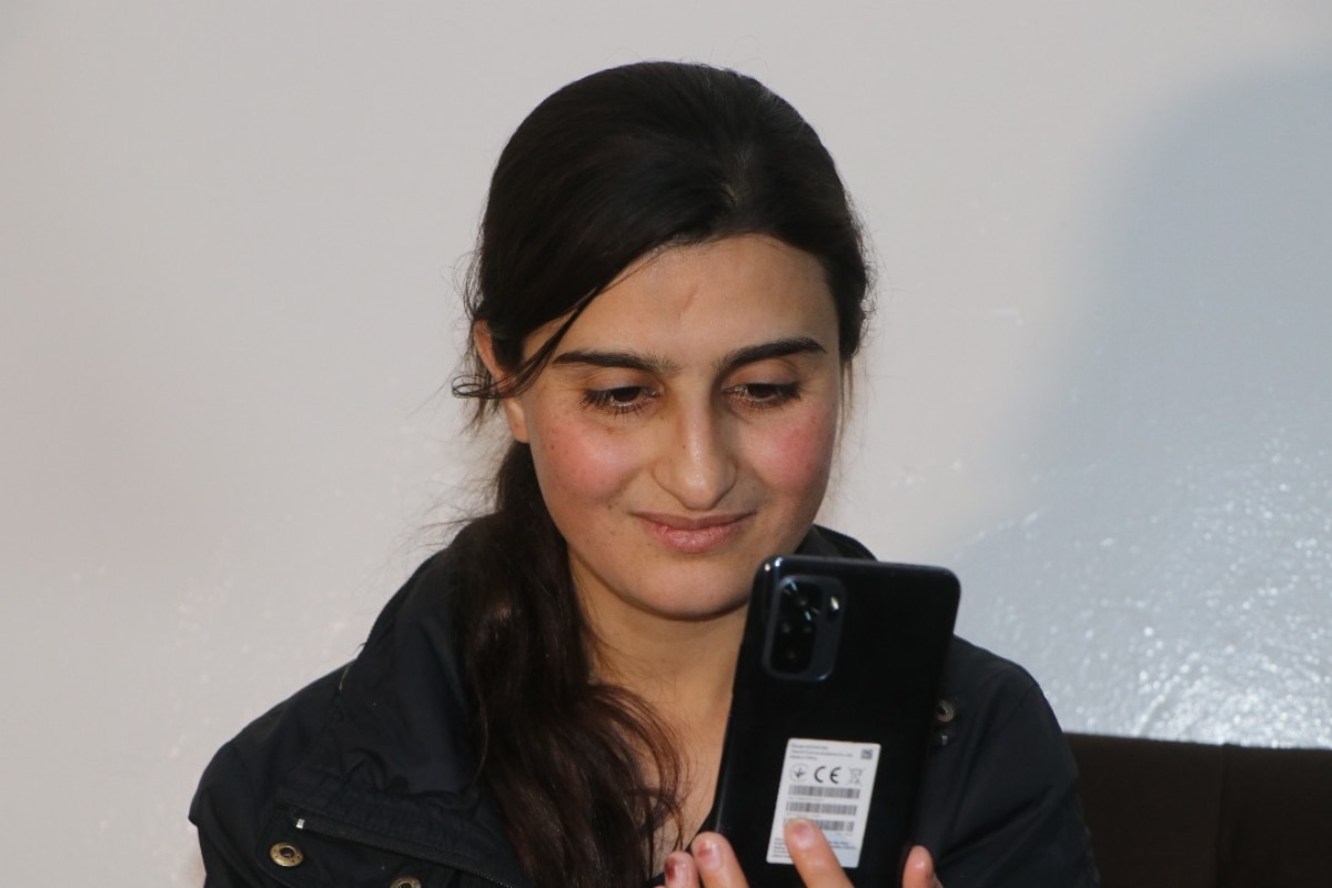 Yazidi Woman Kidnapped By ISIS 10 Years Ago Rescued, Reunited With Family By Iraqi Intelligence