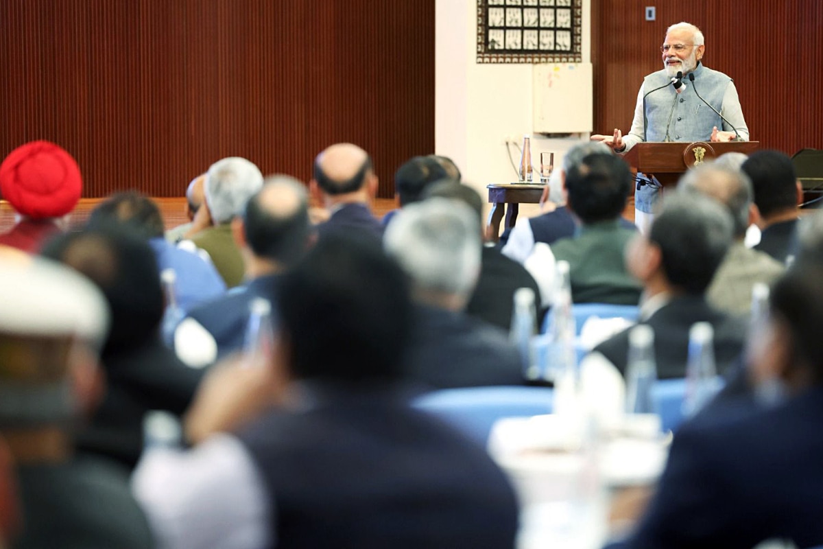 PM Modi Chairs Brainstorming Session With Council of Ministers On Vision Document ‘Viksit Bharat 2047’