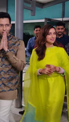 Parineeti Reaches 'Sasural' With Raghav, Wears Yellow Suit, Mangalsutra, Sindoor - See Delhi Pics